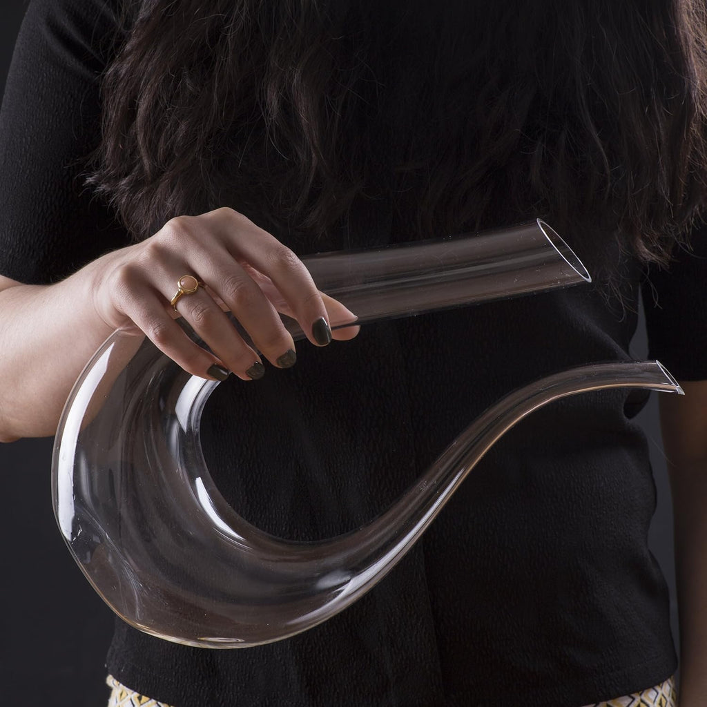 "U" Wine Decanter | 25 OZ