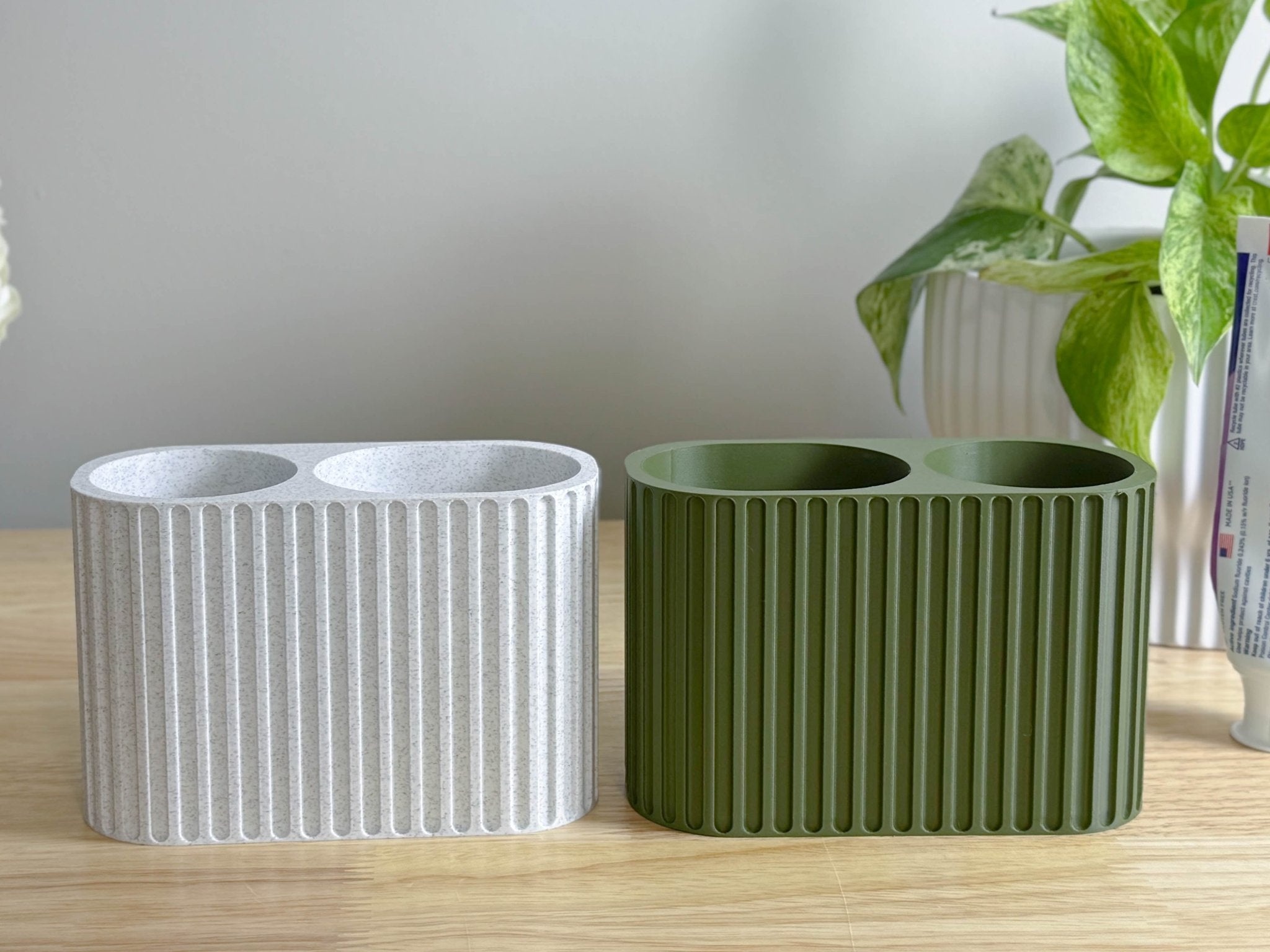 Fluted Toothbrush Holder