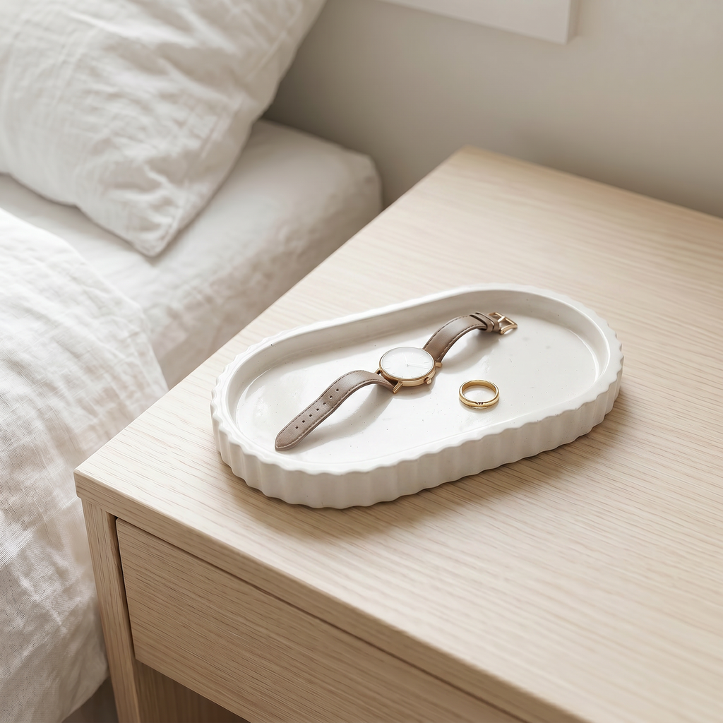 Scalloped Oblong Catchall Tray, Gypsum White 7"