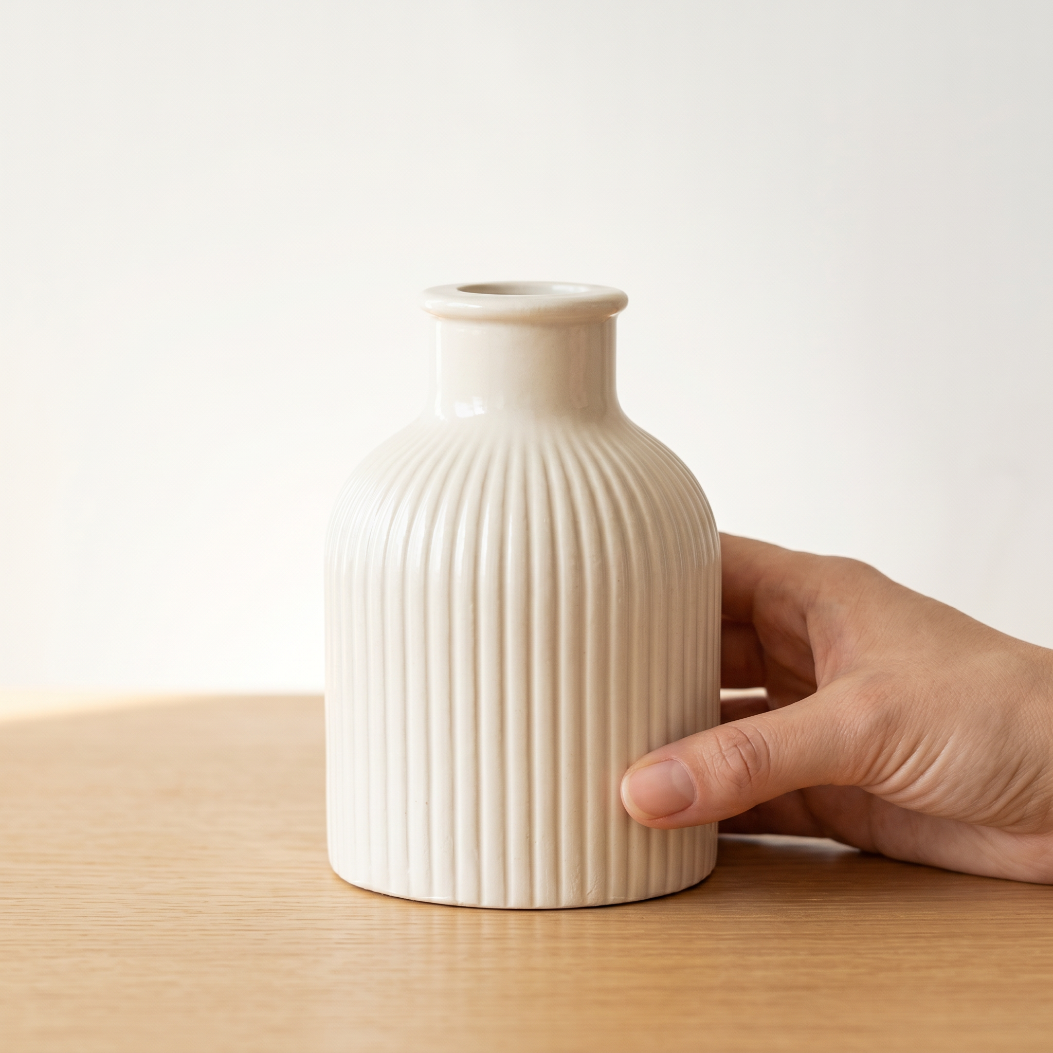 Ribbed Bottle Vase, Gypsum White 4"